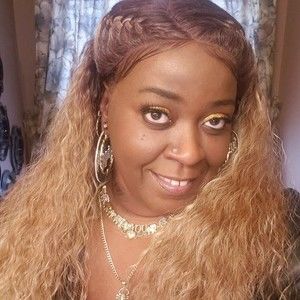 Meet your Posher, Tracei